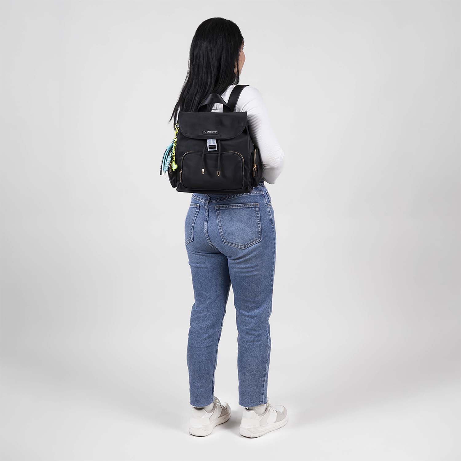 Mochila Gorett Medidas aprox: 31x30x11