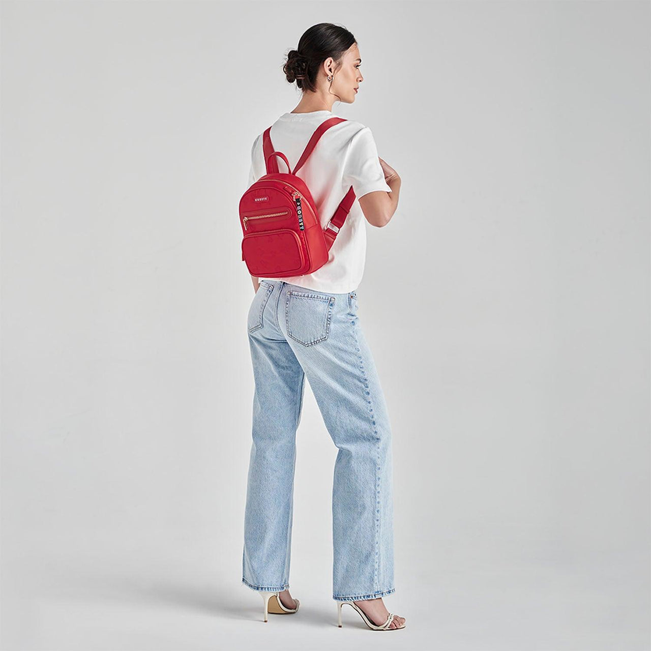 Mochila Gorett Medidas aprox: 22x28x10